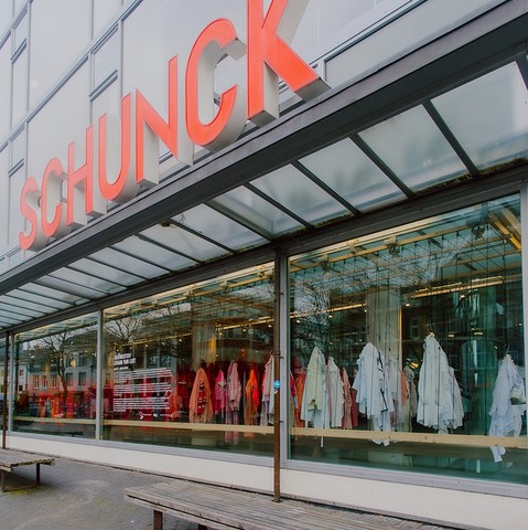 SCHUNCK