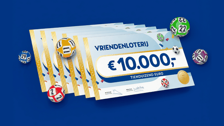 Illustratie van meerdere cheques van €10.000 van de VriendenLoterij met bingoballen.